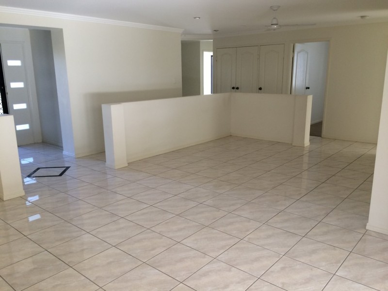 27 Oceanview Street,, Point Vernon QLD 4655