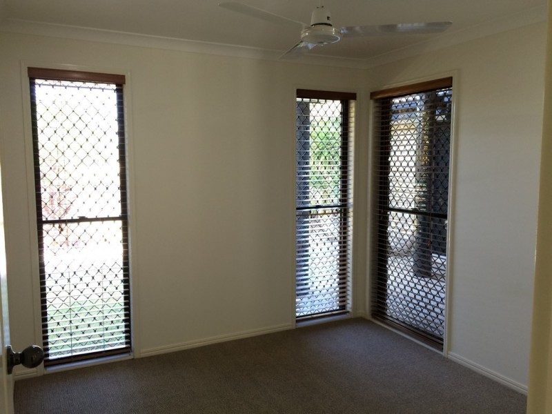 27 Oceanview Street,, Point Vernon QLD 4655