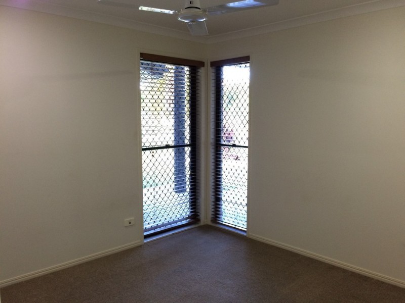 27 Oceanview Street,, Point Vernon QLD 4655