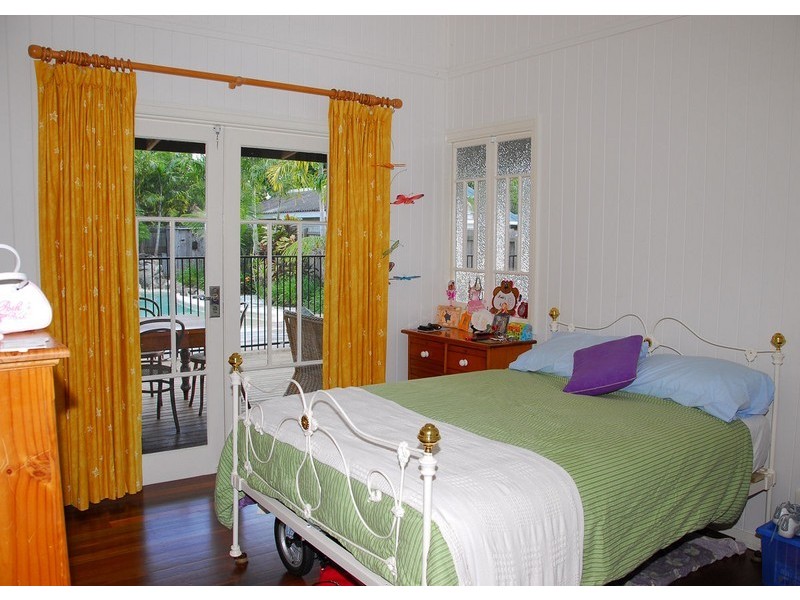 152 Esplanade, Point Vernon QLD 4655