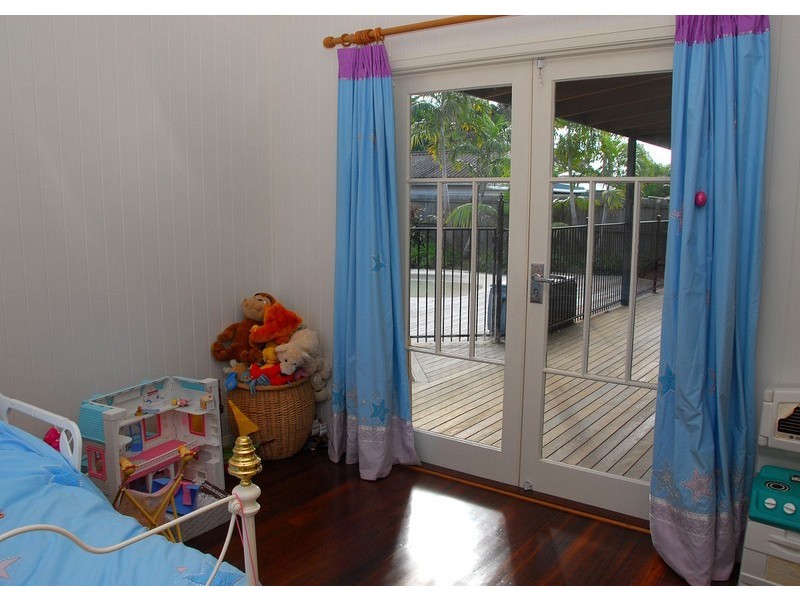 152 Esplanade, Point Vernon QLD 4655