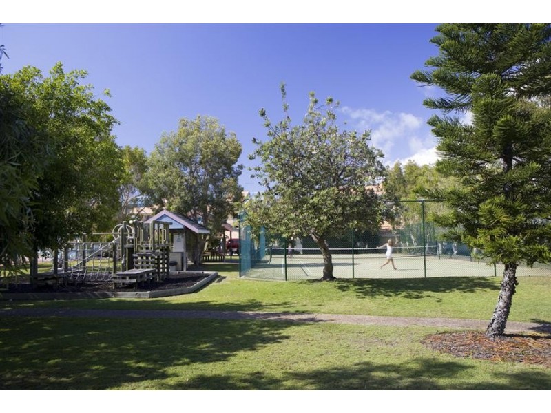 Unit 19 Great Sandy Straits Marina, Urangan QLD 4655