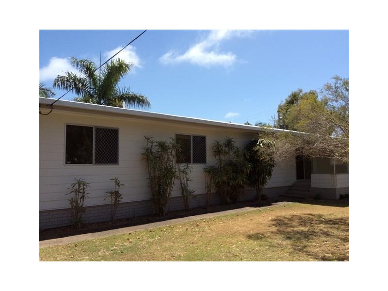 27 Alexander Street, Torquay QLD 4655