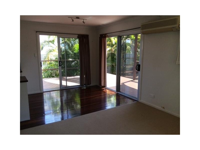 27 Alexander Street, Torquay QLD 4655