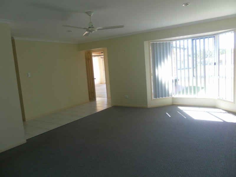 6 Jasper Court, Urangan QLD 4655