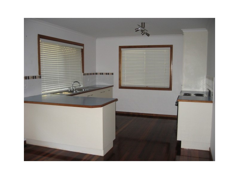 27 Verden Drive, Urangan QLD 4655