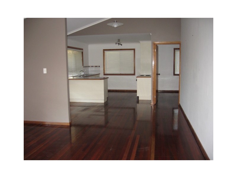 27 Verden Drive, Urangan QLD 4655