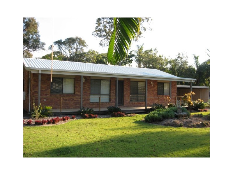 27 Verden Drive, Urangan QLD 4655
