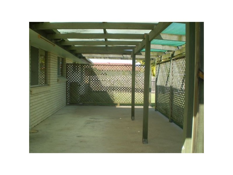 21 Moonlight Ave, Scarness QLD 4655