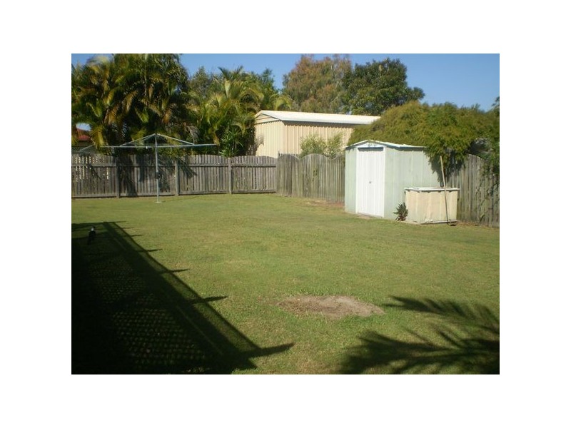 21 Moonlight Ave, Scarness QLD 4655