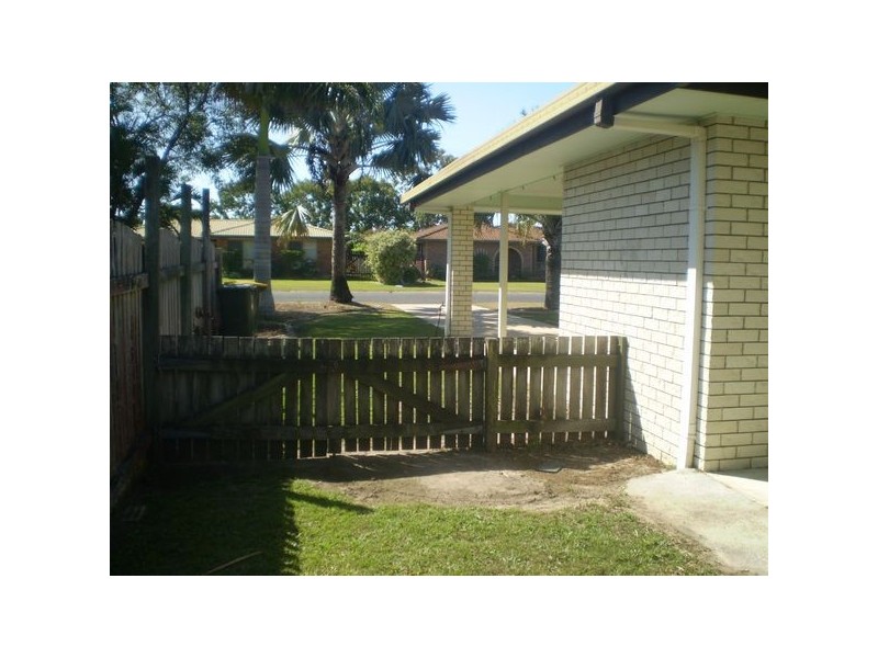 21 Moonlight Ave, Scarness QLD 4655