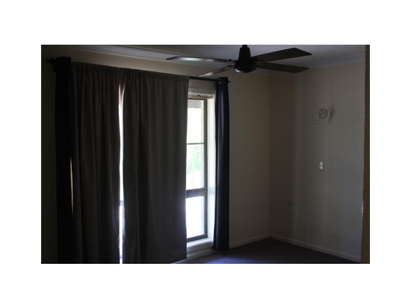 92 Colyton St, Torquay QLD 4655