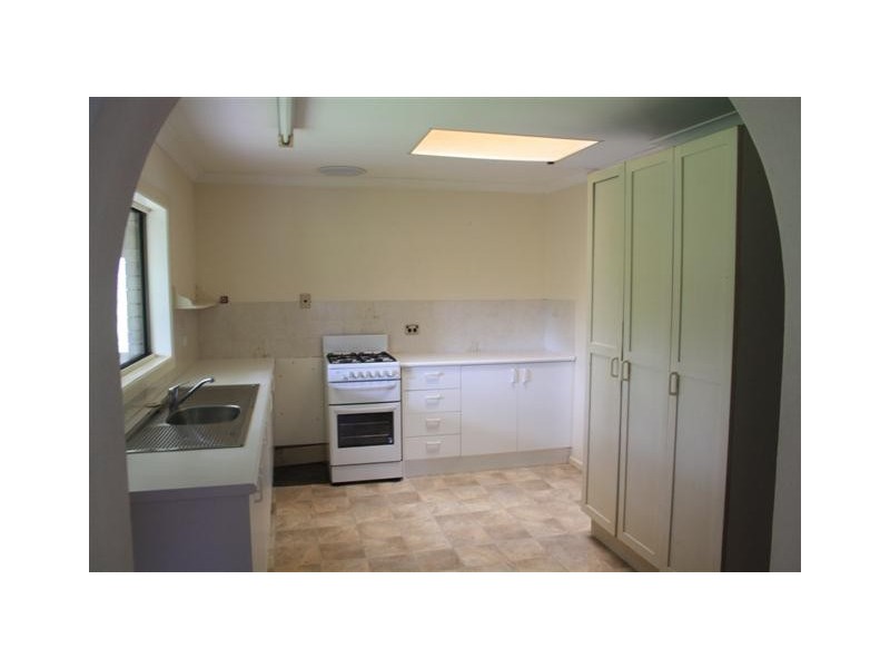 92 Colyton St, Torquay QLD 4655
