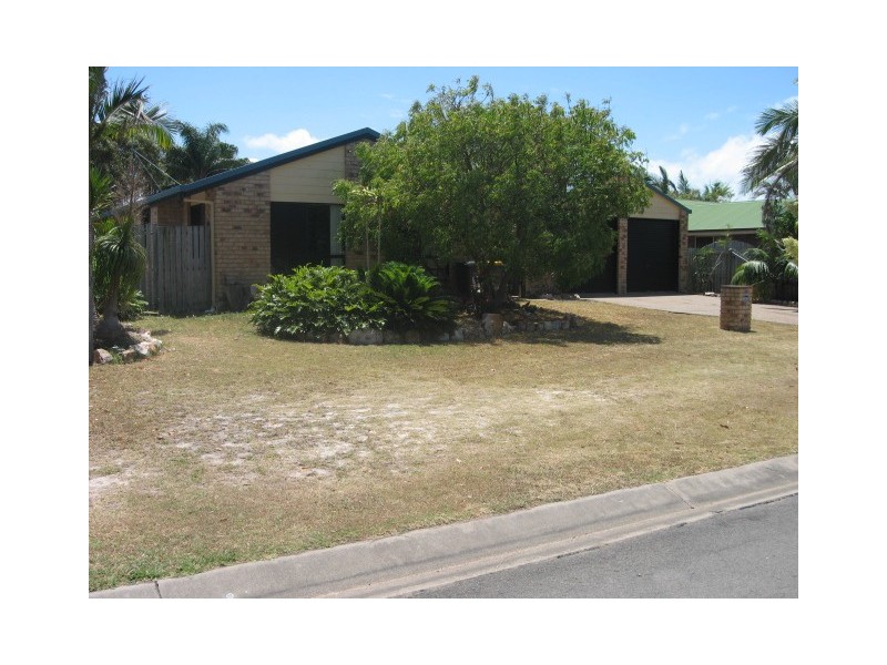 8 Tristania Crescent,, Urangan QLD 4655