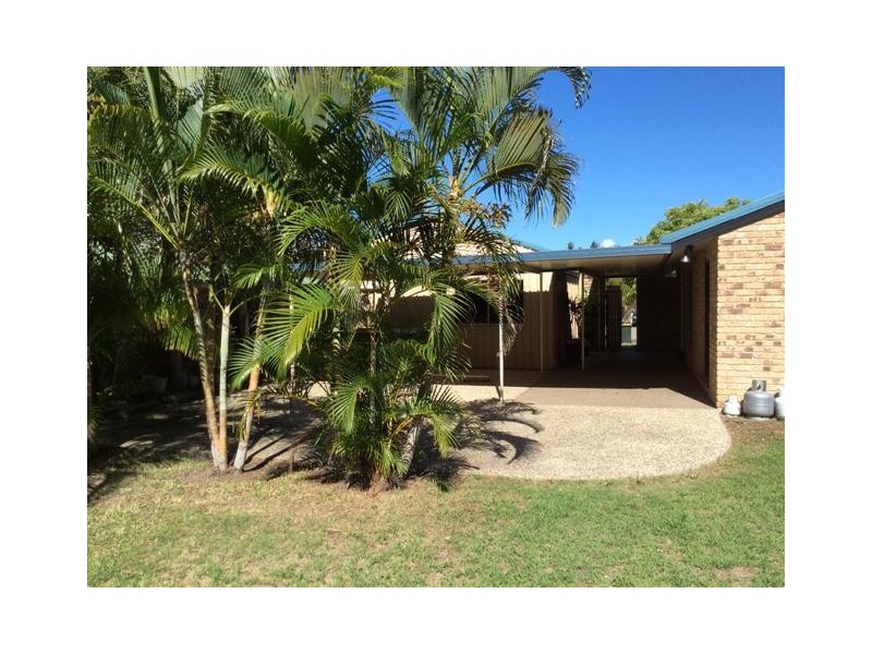 8 Tristania Crescent,, Urangan QLD 4655