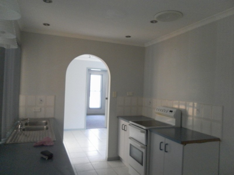 16 Debra Court, Urangan QLD 4655