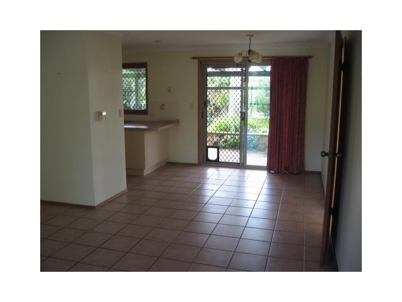 1 Fiona Court,, Urangan QLD 4655