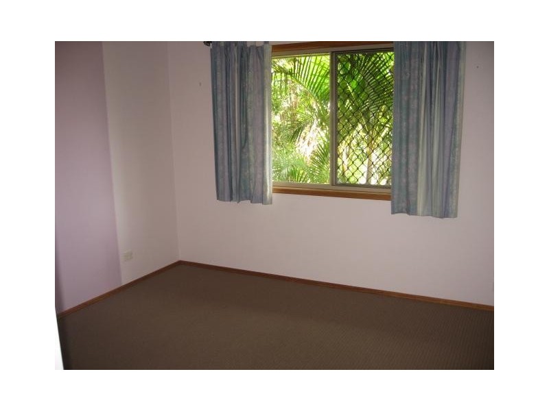 1 Fiona Court,, Urangan QLD 4655