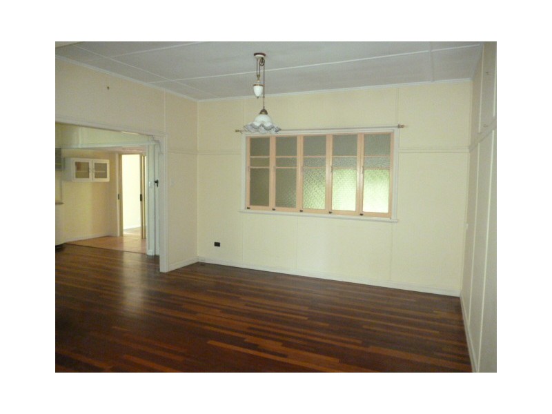 64 King Street,, Urangan QLD 4655