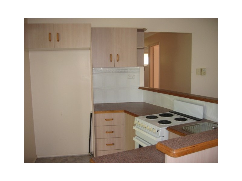 5 Jenny Court,, Point Vernon QLD 4655