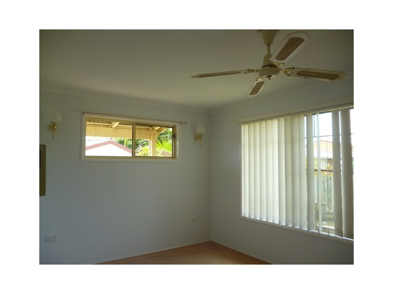 5 Jenny Court,, Point Vernon QLD 4655