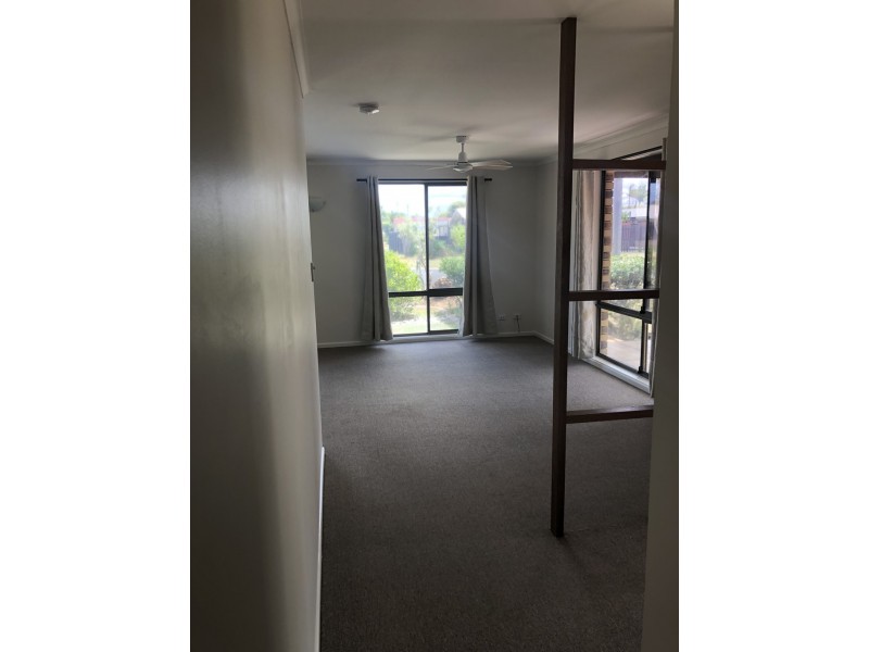 34 Moonlight Avenue,, Scarness QLD 4655