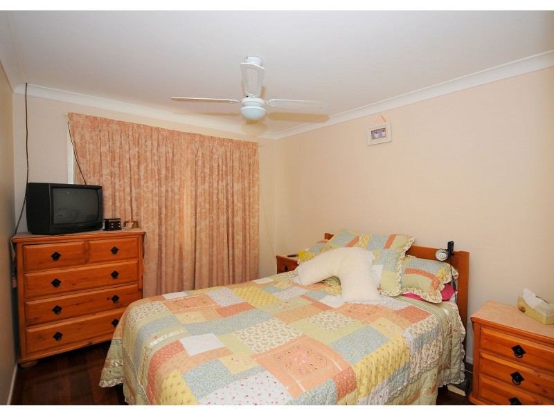 74 Dayman Street, Urangan QLD 4655