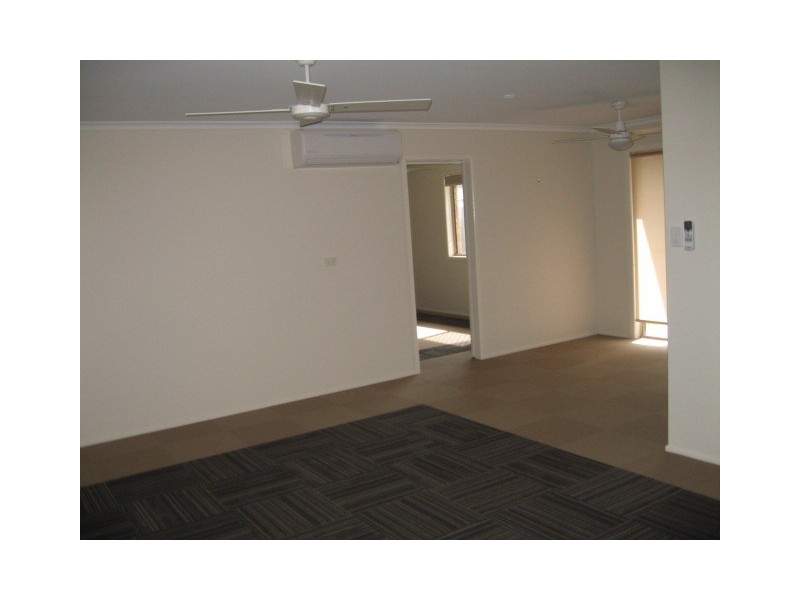 19 Romney Street, Pialba QLD 4655