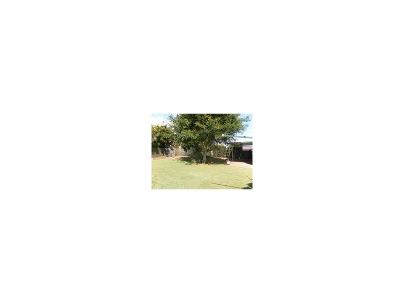 61 North Street, Point Vernon QLD 4655