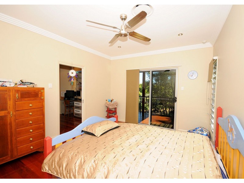 9-11 Gundesen Drive, Urraween QLD 4655