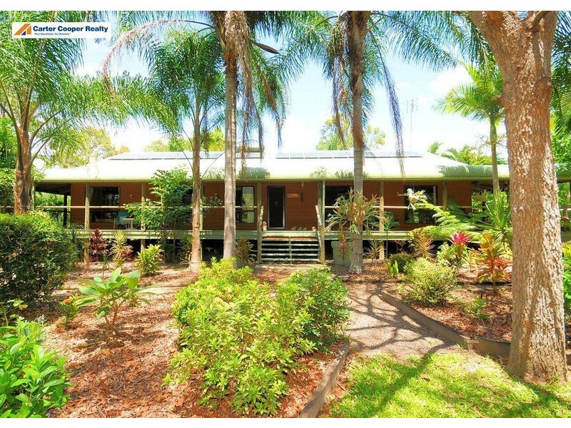 22 Senor Avenue, Urangan QLD 4655