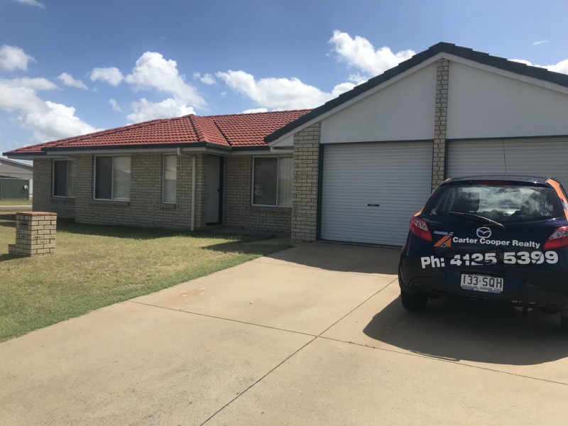 17 Kirton Road, Point Vernon QLD 4655