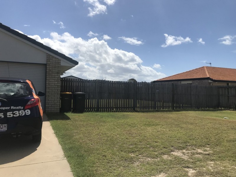 17 Kirton Road, Point Vernon QLD 4655