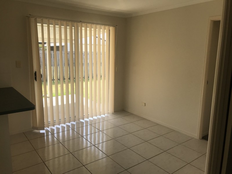 17 Kirton Road, Point Vernon QLD 4655