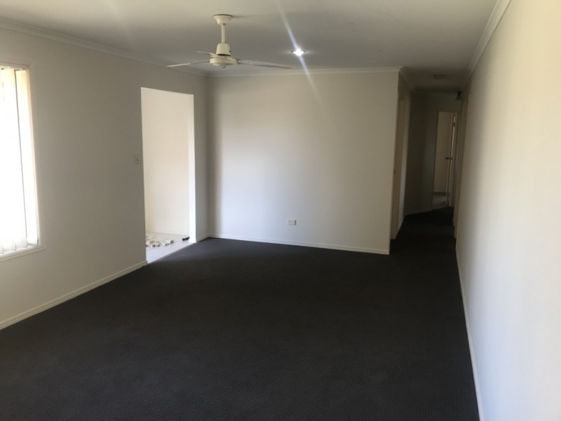 17 Kirton Road, Point Vernon QLD 4655