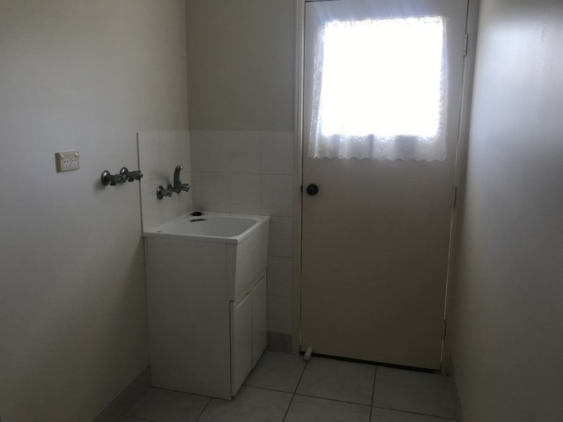 17 Kirton Road, Point Vernon QLD 4655