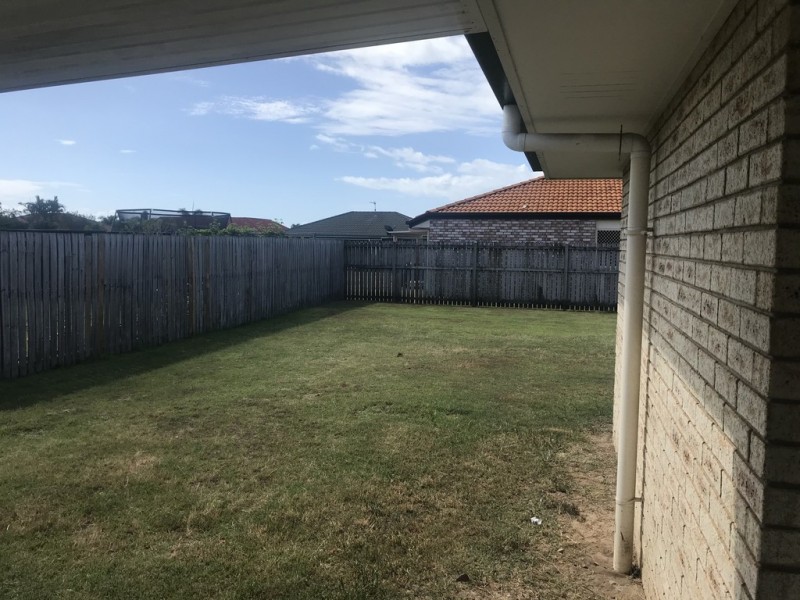 17 Kirton Road, Point Vernon QLD 4655