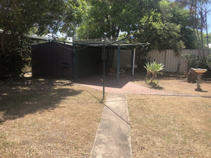 37 Limpus Street, Urangan QLD 4655