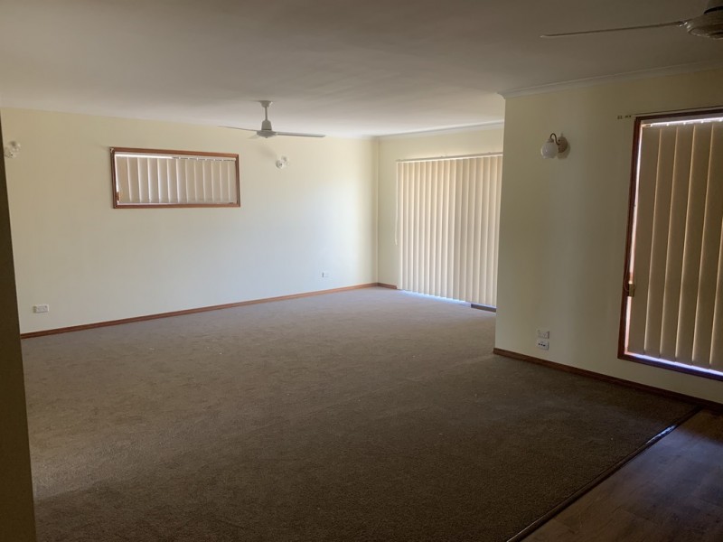 22 Melaleuca Crescent, Kawungan QLD 4655