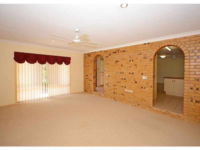 12 Meledie Avenue, Kawungan QLD 4655