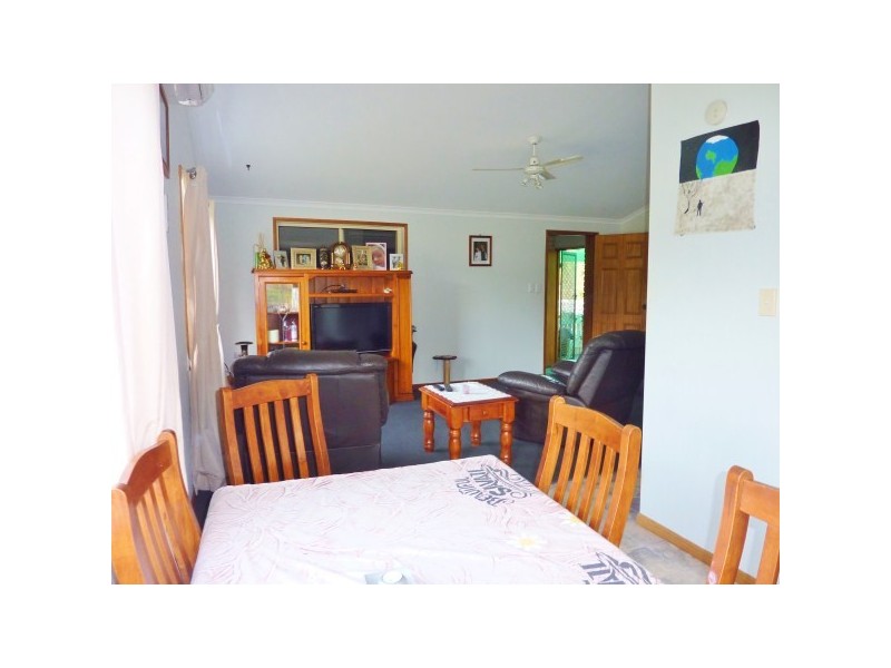 5b Mitchell Avenue, Craignish QLD 4655