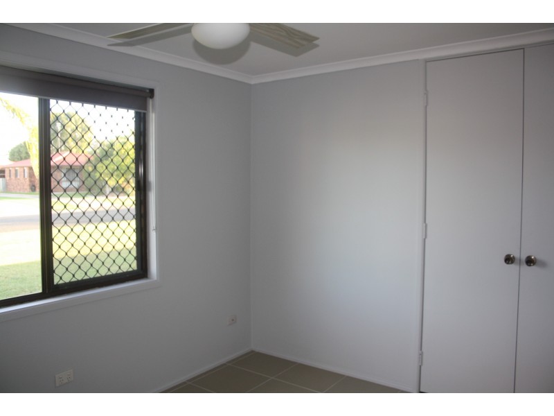 109 Hammond Street, Urangan QLD 4655