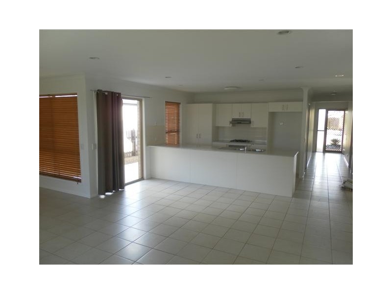 13 Salamander Avenue, Urraween QLD 4655