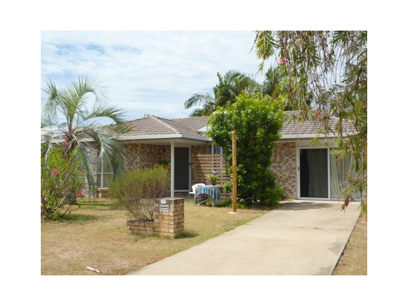 52 Wattle Street, Point Vernon QLD 4655