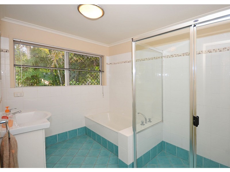 5 Maike Drive, Urraween QLD 4655