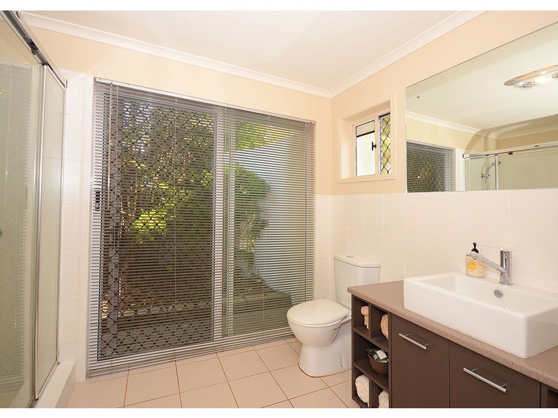 5 Maike Drive, Urraween QLD 4655