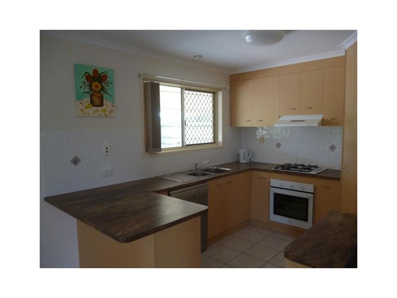 33 Anchorage Circuit, Point Vernon QLD 4655