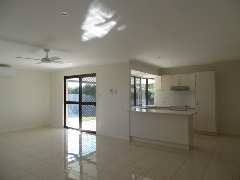 19 Eurong Avenue, Pialba QLD 4655