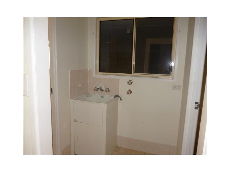 2/70 King Street, Urangan QLD 4655