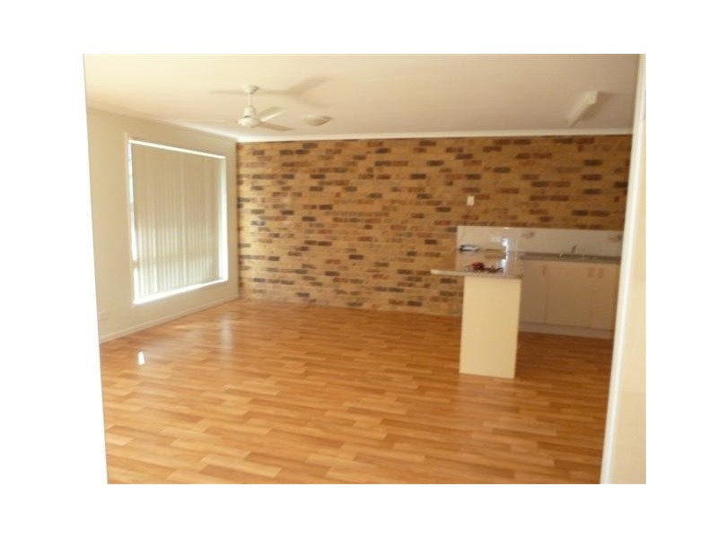 2/70 King Street, Urangan QLD 4655